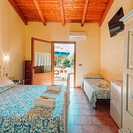 Rocce Bianche - Farm stay Arbus