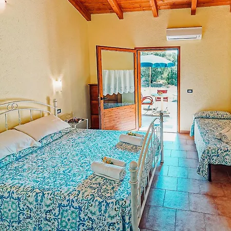 Farm stay Rocce Bianche - *